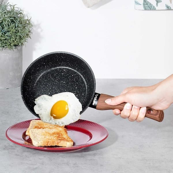 MINI GRANITSTEKPANNA 16CM SVART & TRÄ 199058