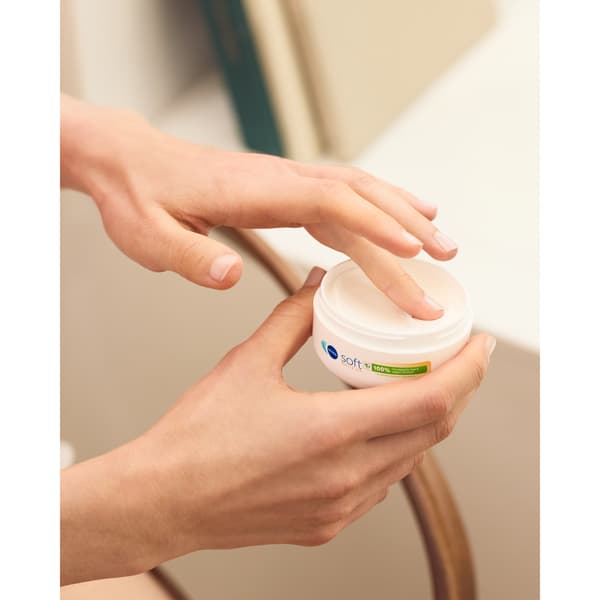NIVEA Soft spf15 Krem intensiivisesti kosteutava 200 ml