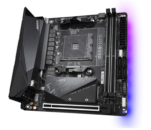 Gigabyte B550I AORUS PRO AX bundkort
