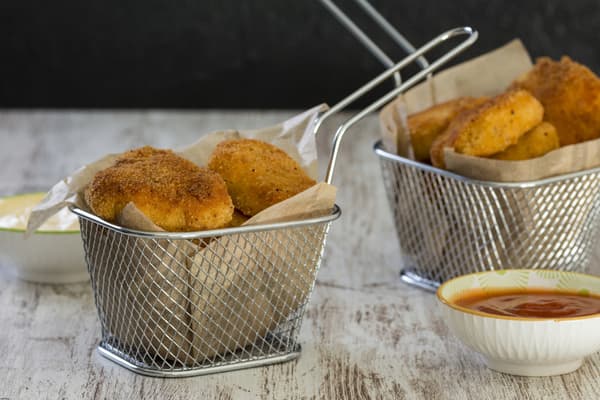 SERVERINGSKORG FÖR POMMES FRITES OCH SNACKS MINI STÅLKORG I SILVER
