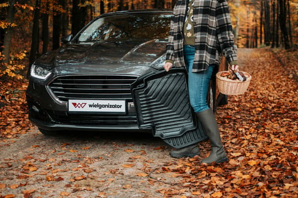 Gummibilmattor 3D för Mitsubishi Eclipse Cross (SUV, 2017-) - kant 5 cm