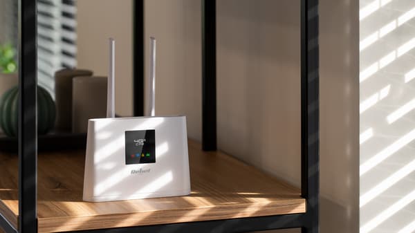 4G LTE-router för micro-SIM-kort LAN Rebel