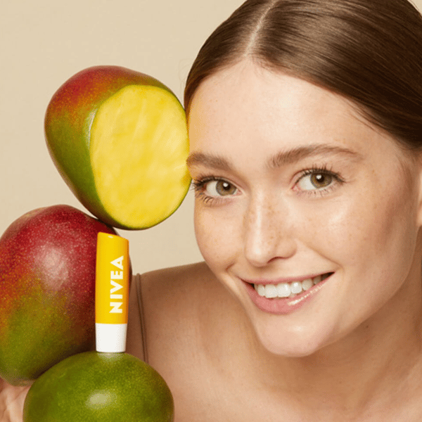 100531 NIVEA Vårdande läppbalsam Mango 4,8g