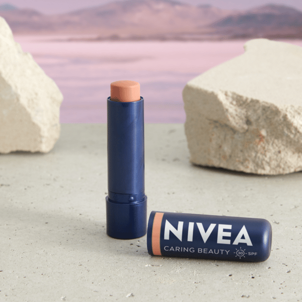 NIVEA Vård läppstift Caring Beauty 3i1 Nude 4,8 g