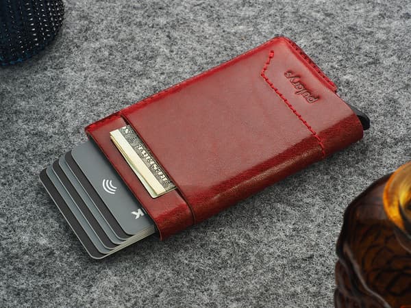 GOBI-lompakko kasviparkitusta nahasta, Nomad Red
