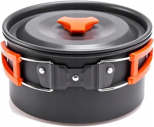 Set med campingkokkärl och kastruller för matlagning