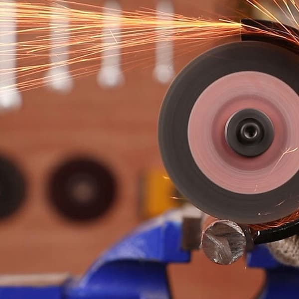 MINI ACCU VINKELSLIBER + 18V PRÆCISIONSBATTERI + SKIVE