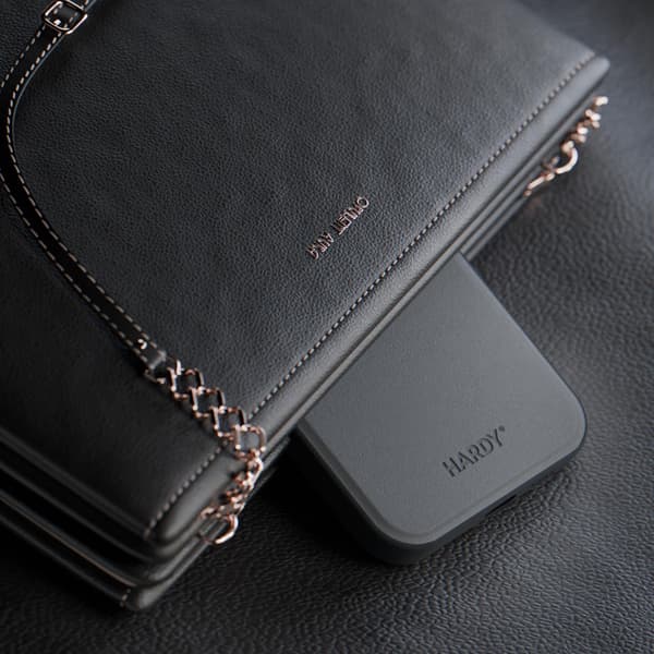 Apple iPhone 16 - 3mk Hardy Apple Silky Leather MagCase