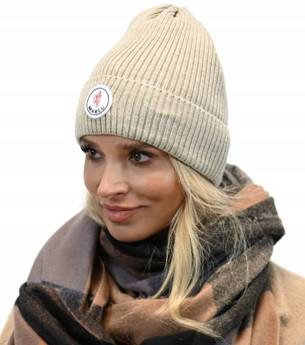 Fin klassisk beige vikbar keps med logotyp n1