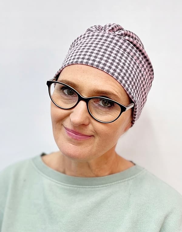 Jasmina houndstooth turban, en bomuldshue med flæser, også efter kemoterapi
