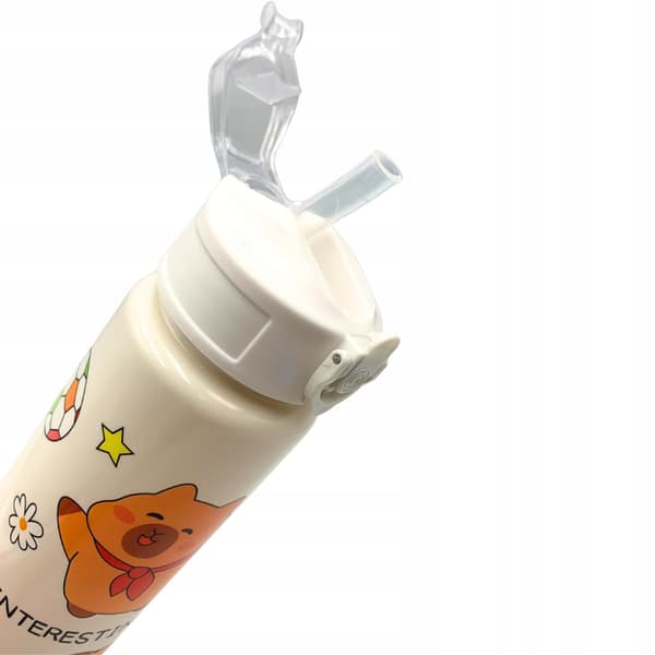 Vesipullo pillillä Kapybara lapsille kouluun 690 ml
