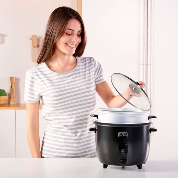 Black Decker BXRC1800E riskoger, 1,8 l, sort, med damper