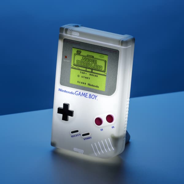 Yövalaisin Gameboy - Nintendo