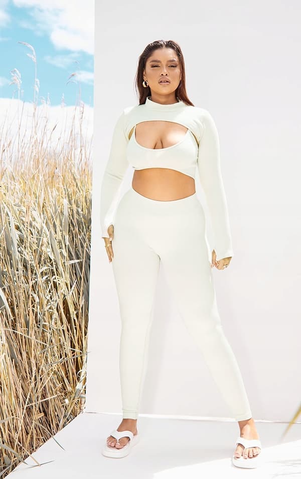 PRETTYLITTLETHING PLUS GRÖN BLUS XL 1Z3G6_A*