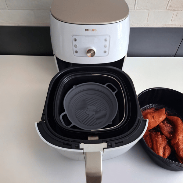 SILIKONEINDSATS TIL FEDTFRI AIR FRYER-BAGEFORM