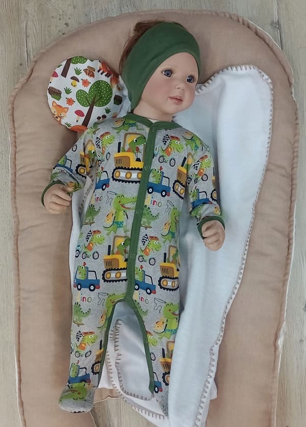 Body hel knäppt 98 barnpyjamas med dinosaurier
