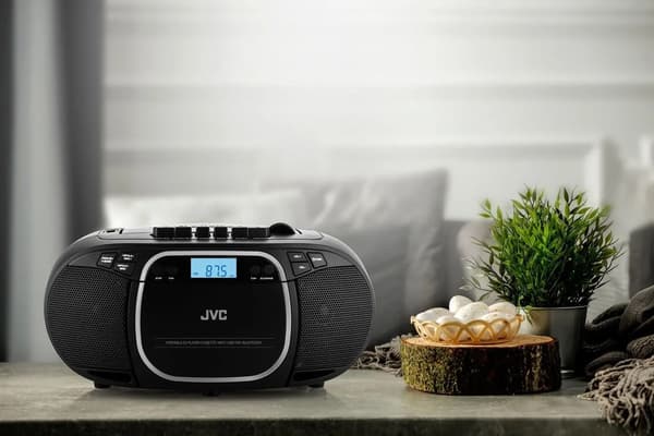 JVC Radio FM Boombox CD USB Bluetooth AUX 3W