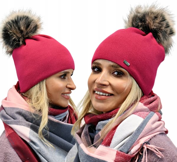 Fuchsia dame varm hue med pompon A13