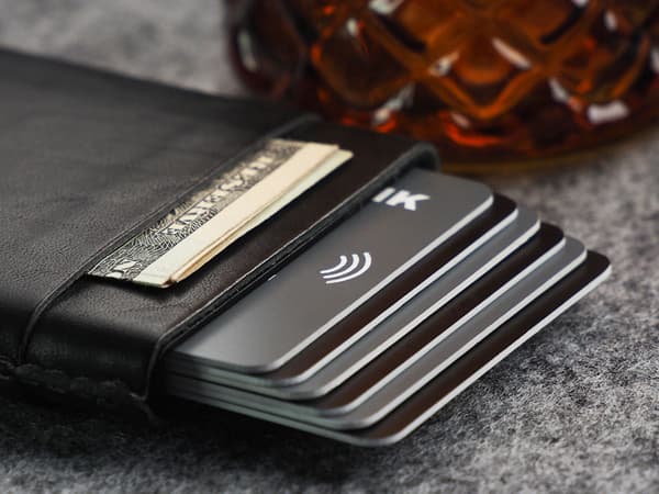 GOBI-lompakko kasviparkitusta nahasta, Nomad Black