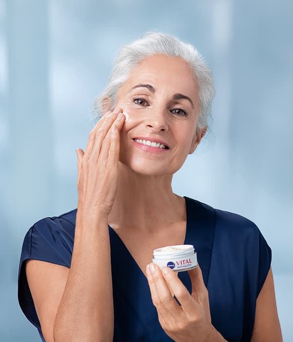 NIVEA VITAL fuktgivande dag