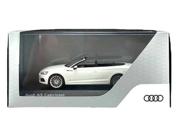 FORHANDLERMODEL AUDI A5 CABRIOLET TOFANA HVID 1:43 501.17.053.32