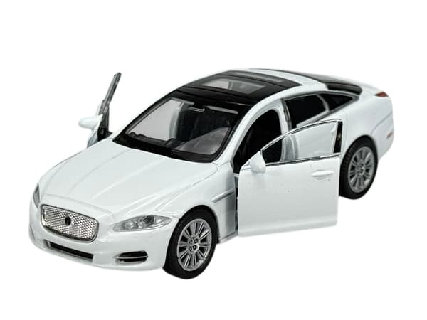 WELLY 2010 JAGUAR XJ WHITE 1:34 43652