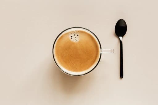 TCHBIO latte macchiato -lasi, sarja 2 kpl