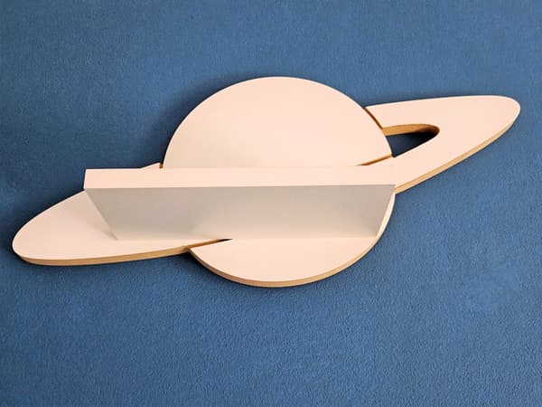 Planet Saturn hylde, rumtema