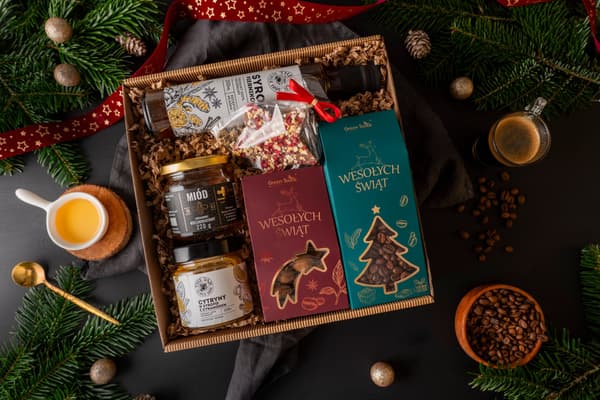 Jul presentkorg gåvouppackning kaffe godis sirap honung låda