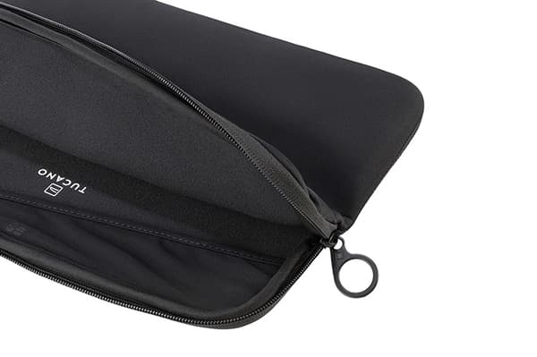 Tucano Top Second Skin - MacBook Pro 14" -kotelo (musta)