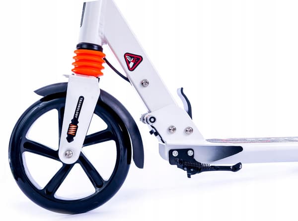 Stor byscooter med støddæmpere og standardbremser, hvid
