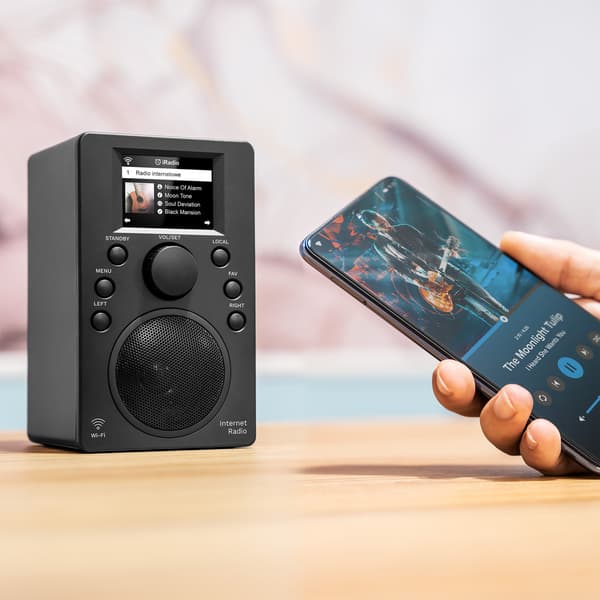 Kruger och Matz internetradio Bluetooth 5.0 Wi-Fi väckarklocka 2,4" display