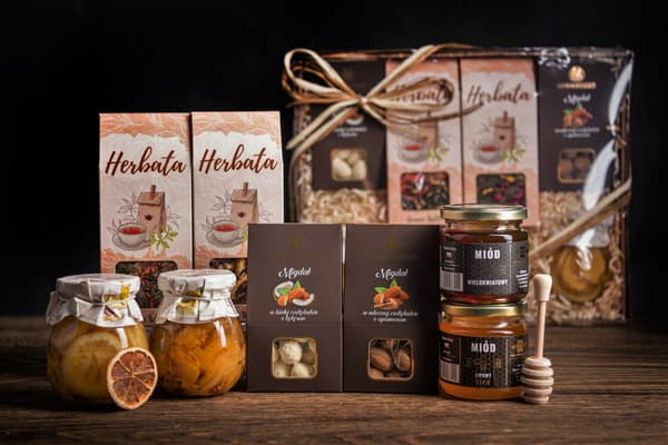 Suuri lahjakori mandeli tee mesi hillot