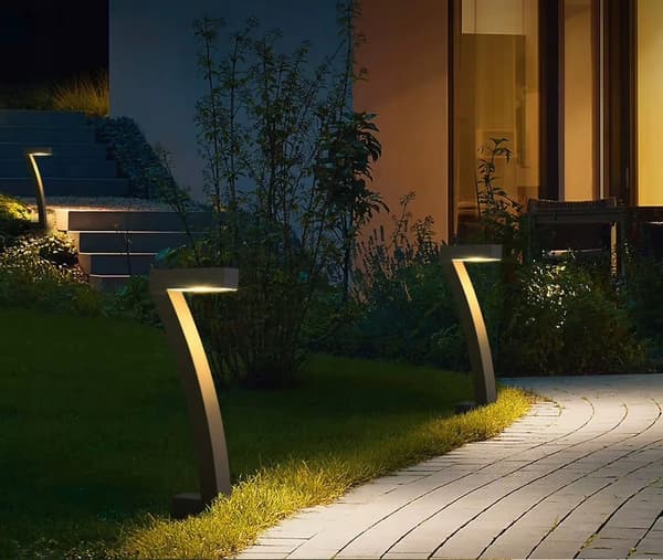 4x MODERNE SOLARHAVELAMPER VANDTÆTTE til montering i haven