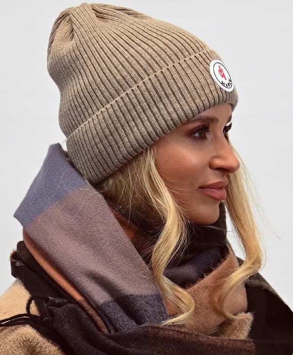 Latte Logo Fitted Cap n1
