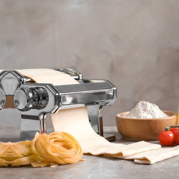 pastakone