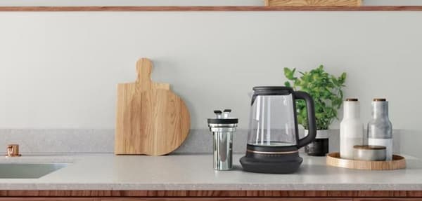 ELECTROLUX E7GK1-8BP Vattenkokare Svart