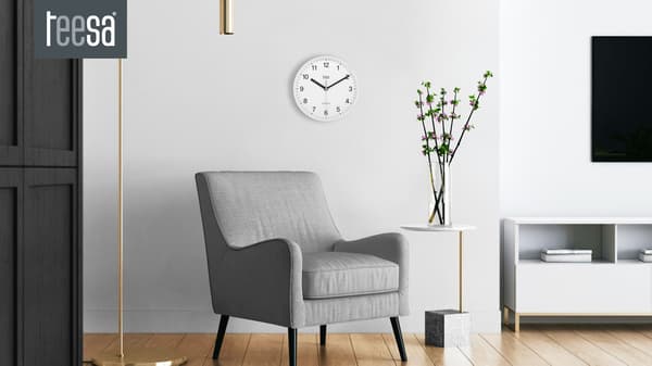 Väggklocka 20 cm Teesa modern tyst