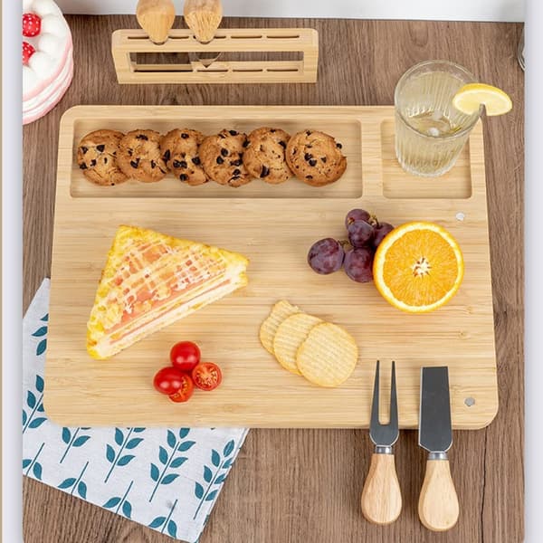 Salers oste- og snackbræt med bestik