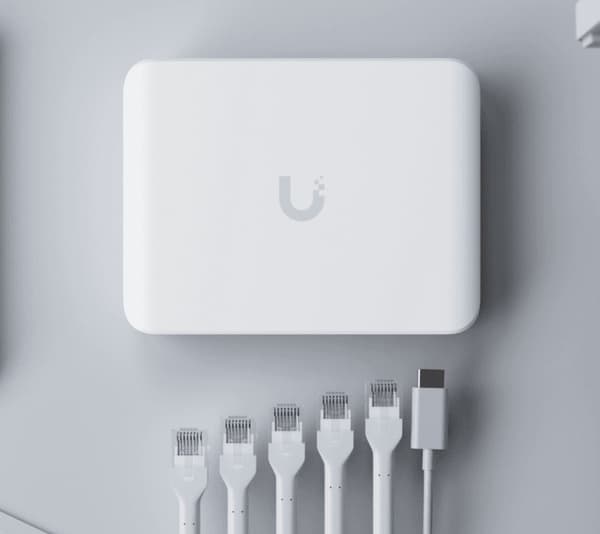 Switch Ubiquiti USW-Flex-2.5G-5 5p Administreret