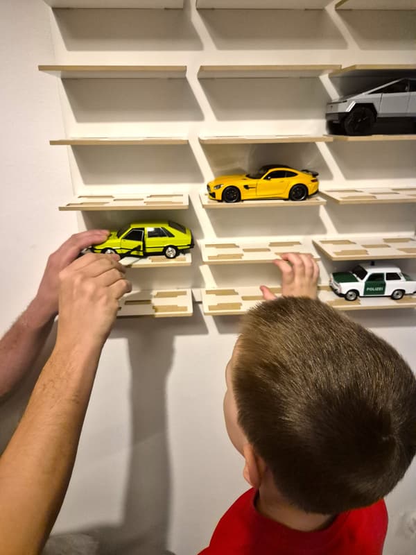 Automallien näyttö asteikolla 1–24