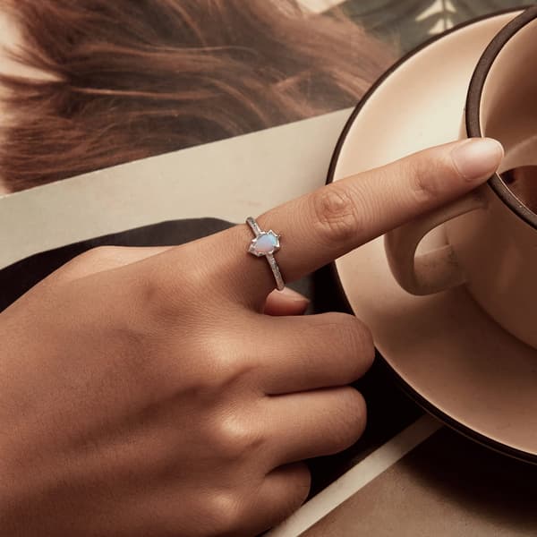 Justerbar silverring OPALISERANDE KRISTALL 925 silver