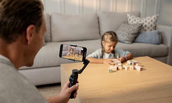DJI Osmo Mobile 8 Gimbal Svart
