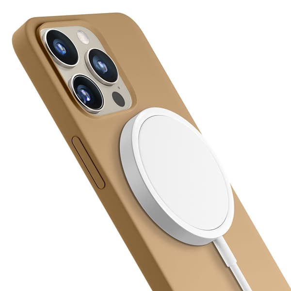 Apple iPhone 15 Pro Max - 3mk Hardy Silikon MagCase Mörkguld
