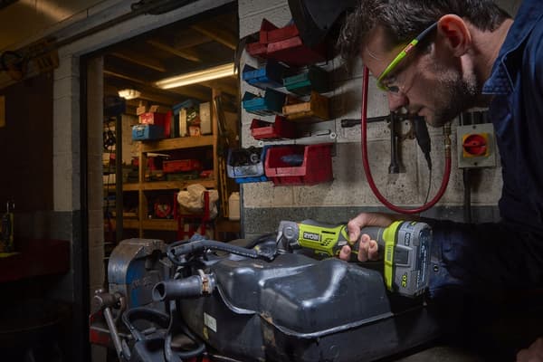 136534 RYOBI Monitoimityökalu 18V
