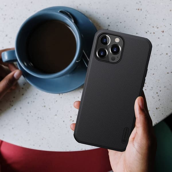 Nillkin Super Frosted Shield Pro - Apple iPhone 13 Pro Max cover (sort)