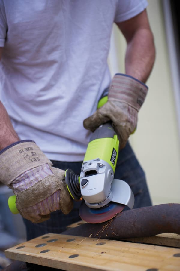 123657 RYOBI Vinkelsliber 18 V
