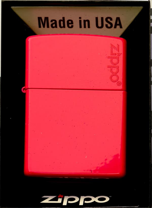 ZIPPO Lighter RØD MAT LOGO Gavesæt nr. 2
