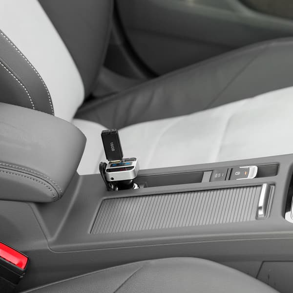 Transmitter FM Peiying BT 2xUSB lader Bluetooth 12 - 24 V AUX