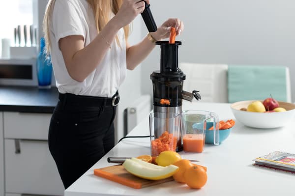 Teesa langsomt roterende saftpresser 200W